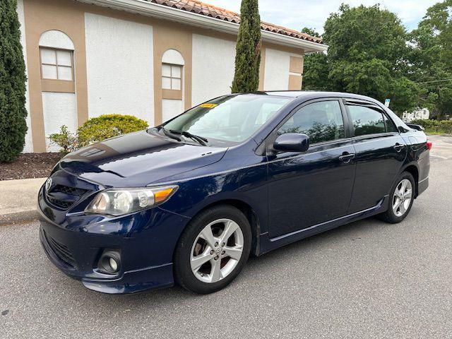 Toyota Corolla S 5-Speed MT 2013