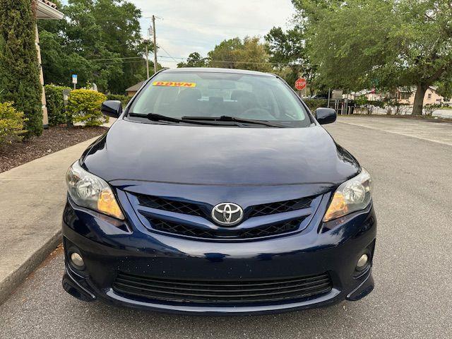 Toyota Corolla S 5-Speed MT 2013