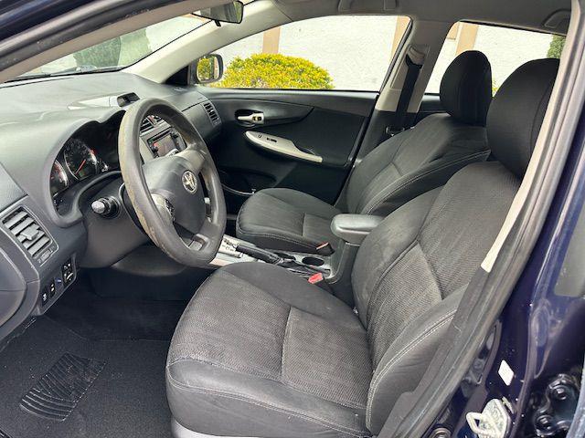 Toyota Corolla S 5-Speed MT 2013