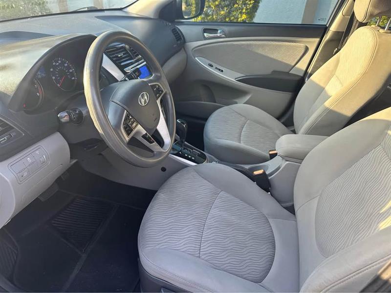 Hyundai Accent GLS 4-Door 2014
