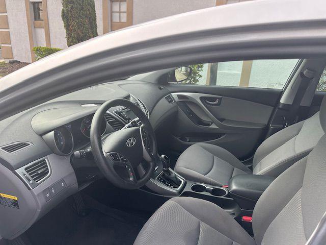 Hyundai Elantra GLS M/T 2014