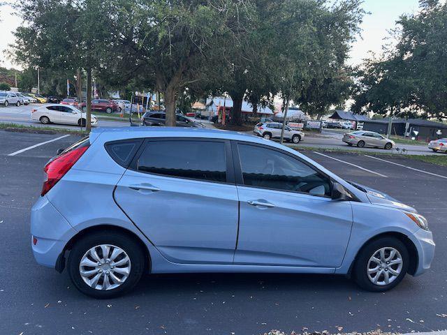 Hyundai Accent GS 5-Door 2013