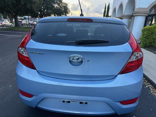 Hyundai Accent GS 5-Door 2013