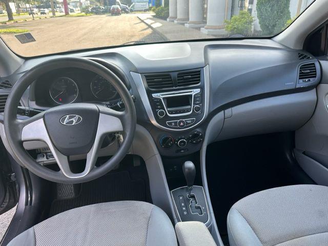 Hyundai Accent GLS 4-Door 2014