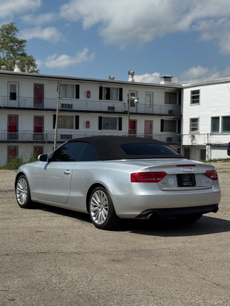 Audi A5 Cabriolet 2.0T quattro Tiptronic 2011 Audi A5 Cabriolet 2.0T quattro Tiptronic 2011