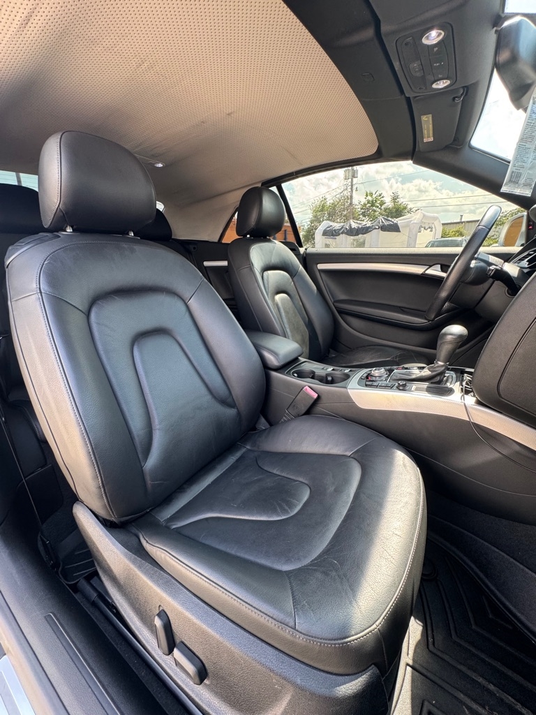 Audi A5 Cabriolet 2.0T quattro Tiptronic 2011 Audi A5 Cabriolet 2.0T quattro Tiptronic 2011