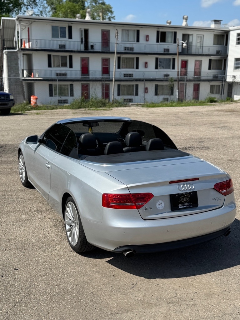 Audi A5 Cabriolet 2.0T quattro Tiptronic 2011