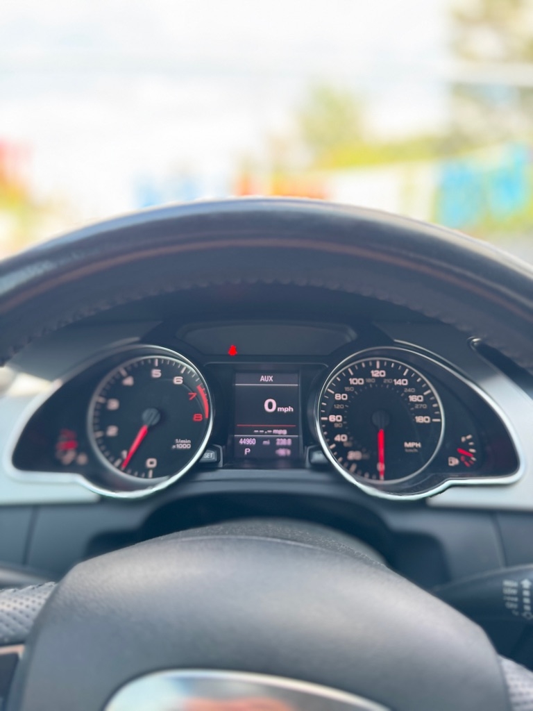 Audi A5 Cabriolet 2.0T quattro Tiptronic 2011