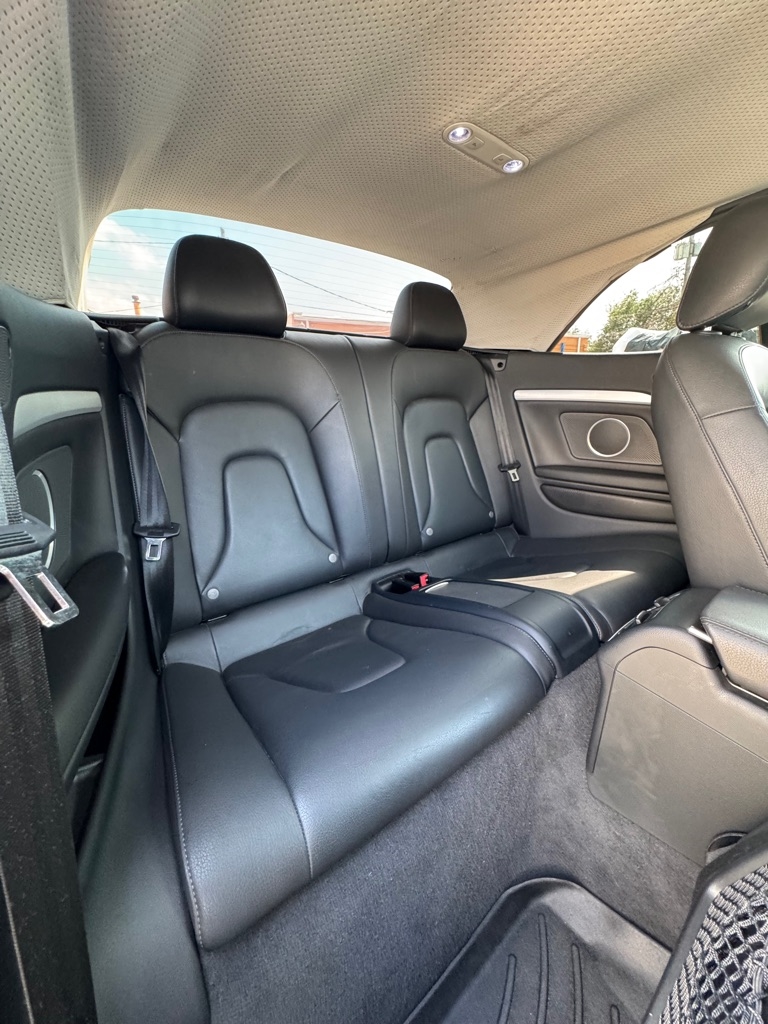 Audi A5 Cabriolet 2.0T quattro Tiptronic 2011