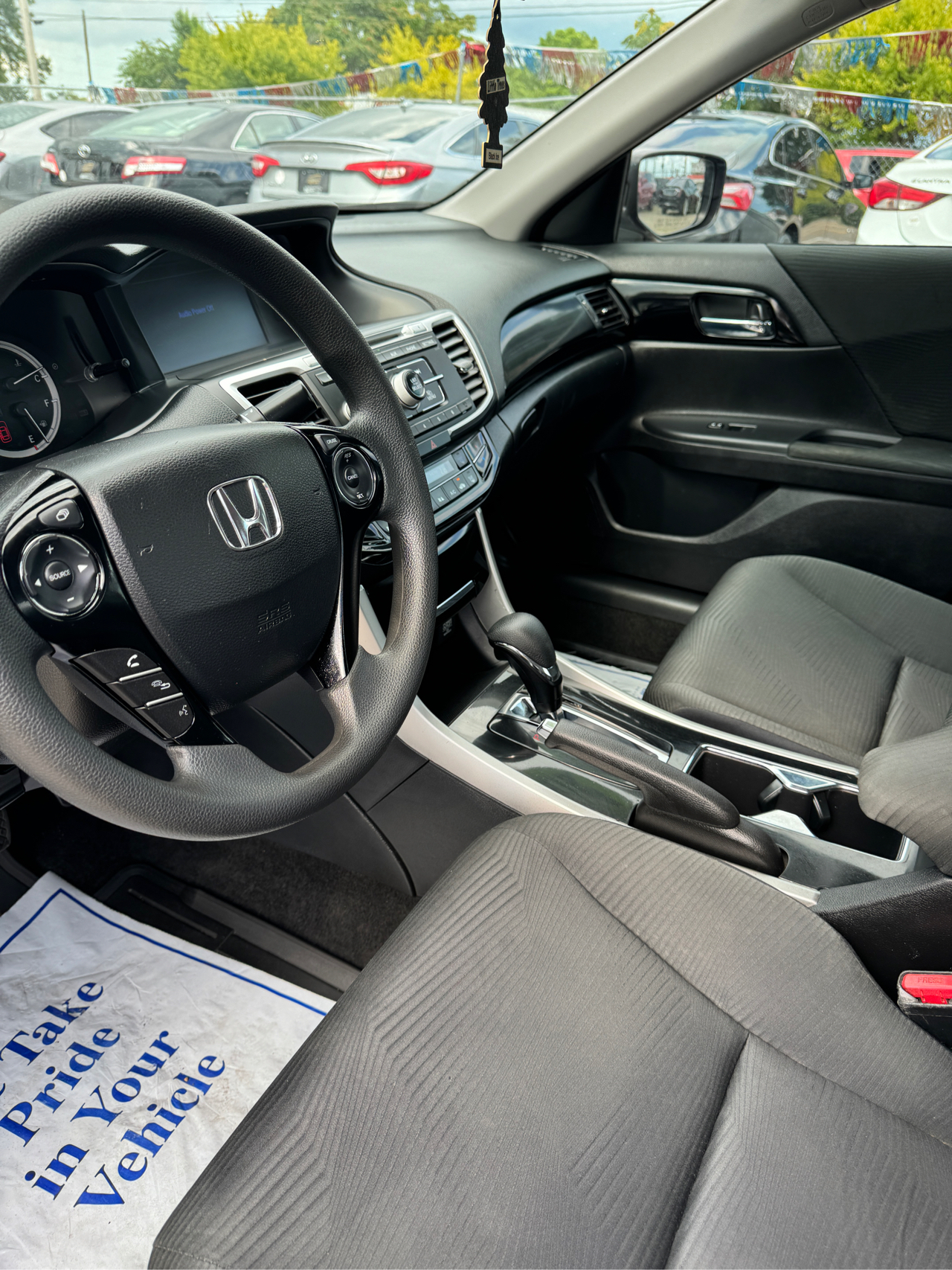 Honda Accord LX Sedan CVT 2017 Honda Accord LX Sedan CVT 2017