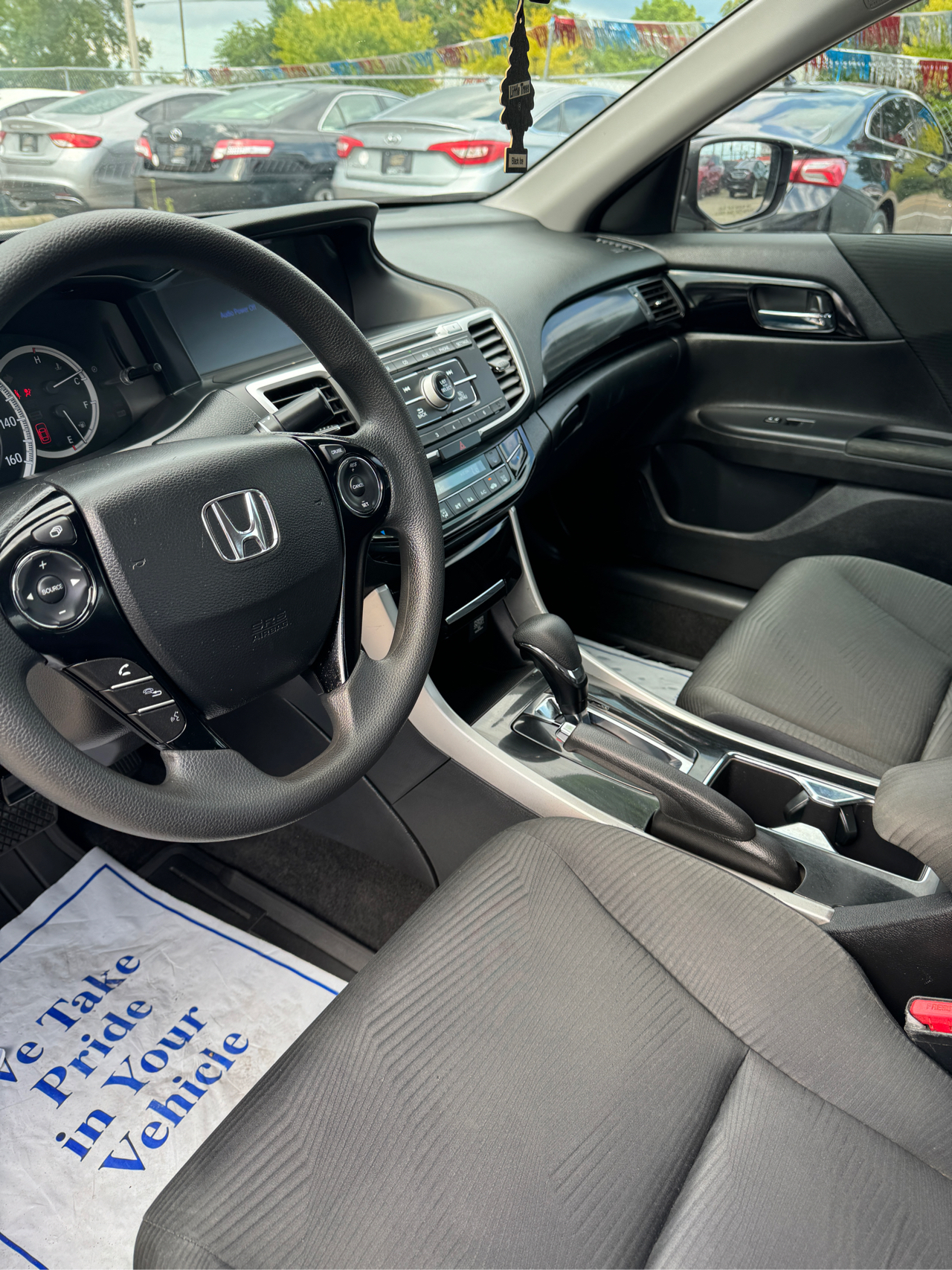 Honda Accord LX Sedan CVT 2017 Honda Accord LX Sedan CVT 2017