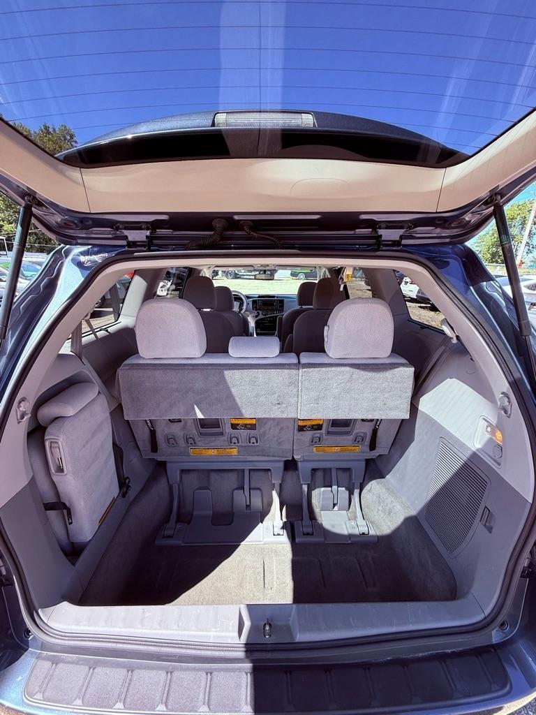 Toyota Sienna LE FWD 8-Passenger V6 2014