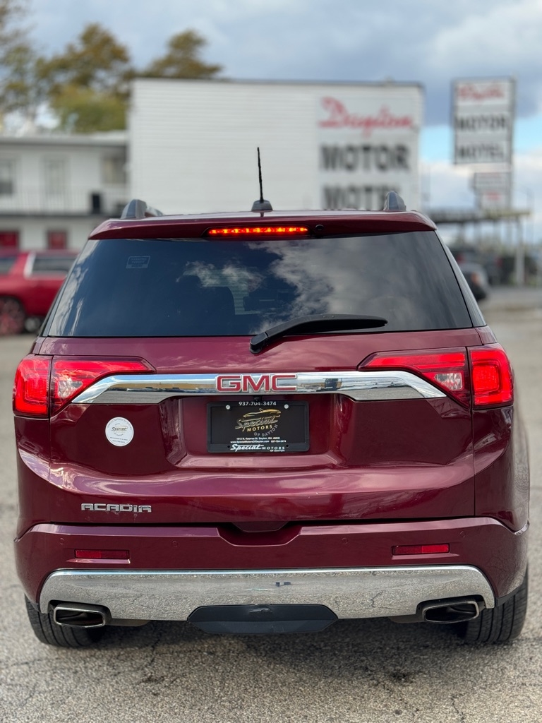 GMC Acadia Denali 2017