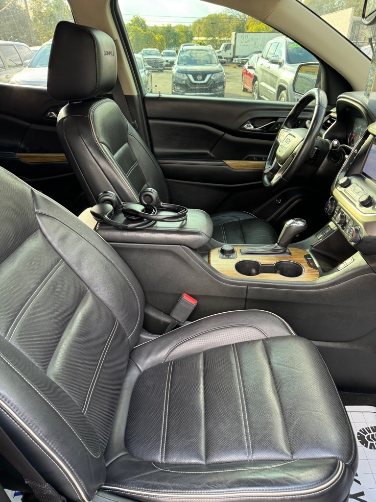 GMC Acadia Denali 2017