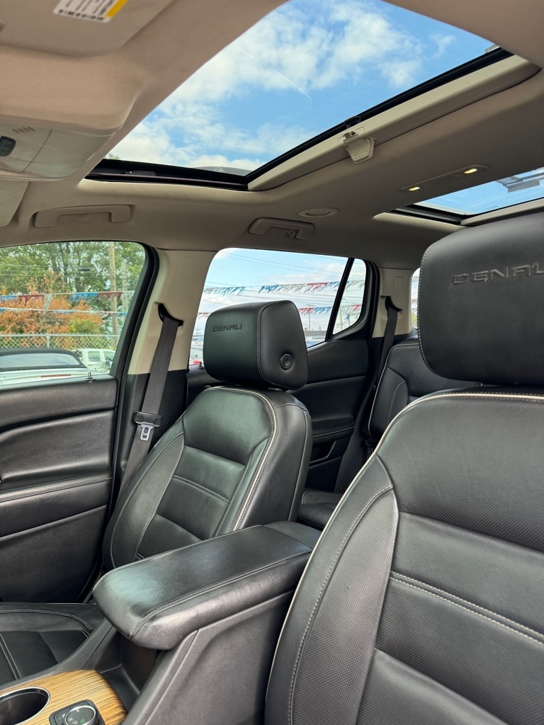 GMC Acadia Denali 2017