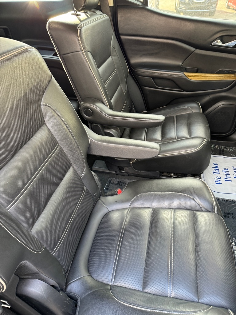 GMC Acadia Denali 2017