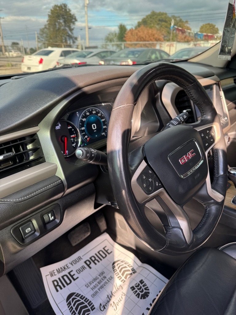 GMC Acadia Denali 2017