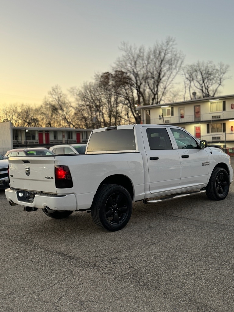 RAM 1500 Tradesman Crew Cab SWB 4WD 2014