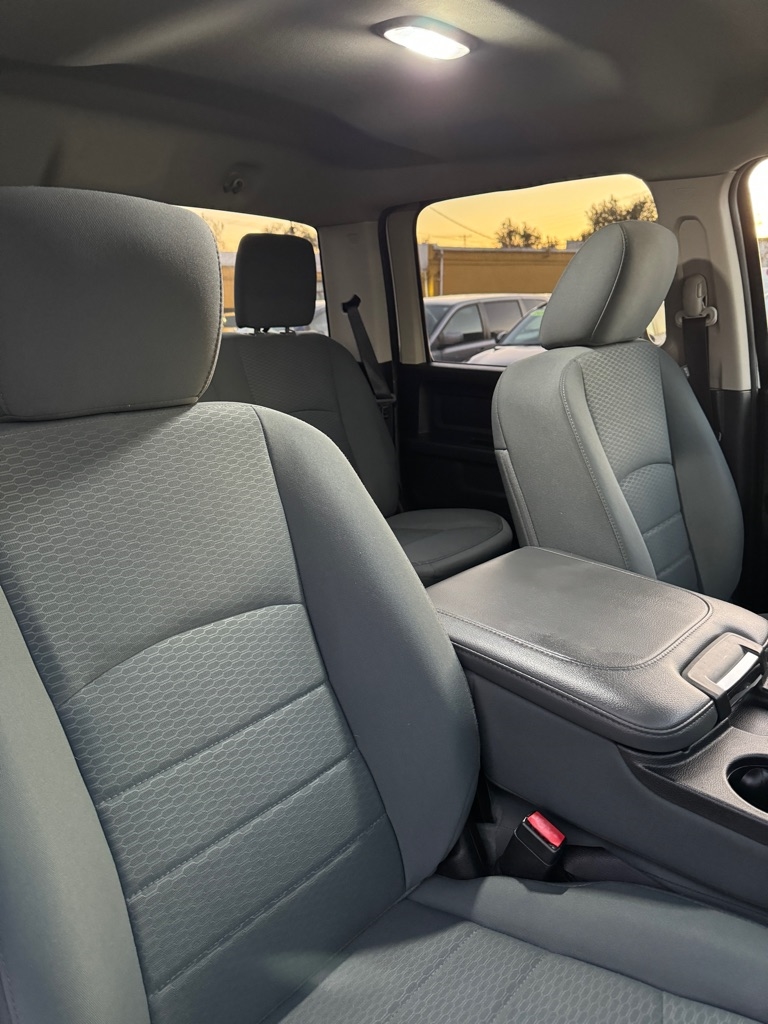 RAM 1500 Tradesman Crew Cab SWB 4WD 2014