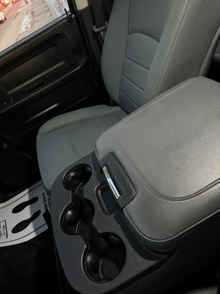 RAM 1500 Tradesman Crew Cab SWB 4WD 2014