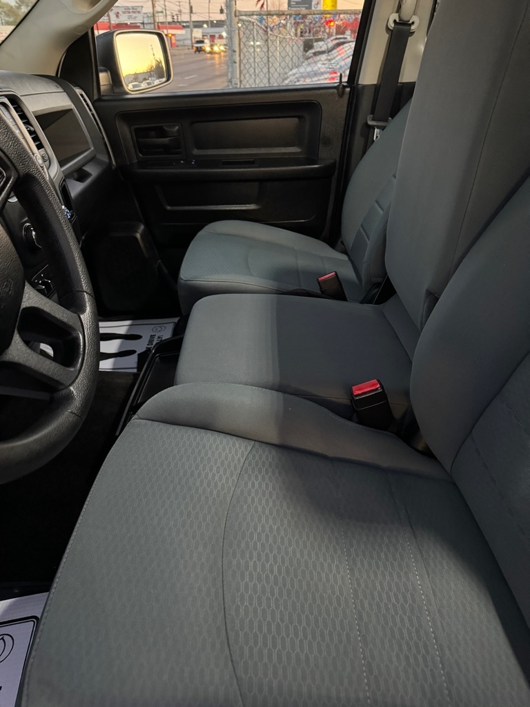 RAM 1500 Tradesman Crew Cab SWB 4WD 2014