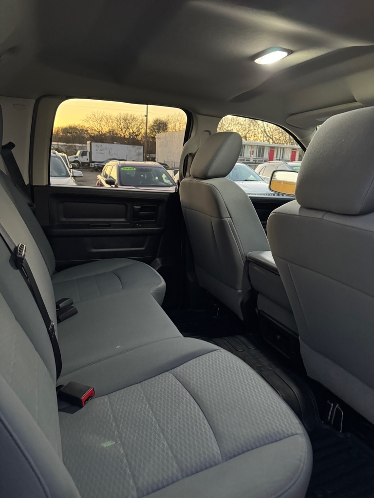 RAM 1500 Tradesman Crew Cab SWB 4WD 2014