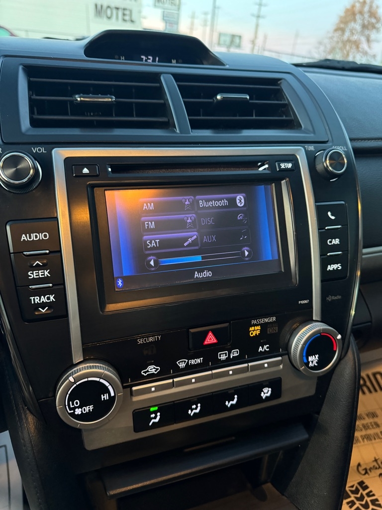 Toyota Camry SE 2012