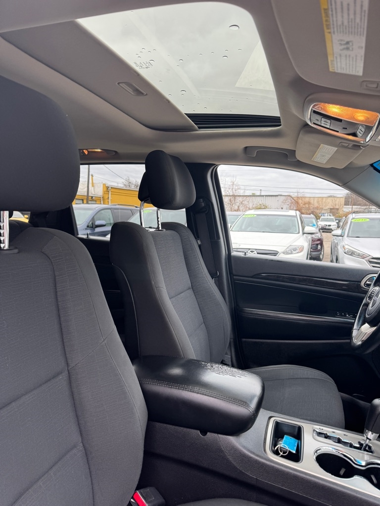 Jeep Grand Cherokee Laredo 4WD 2013