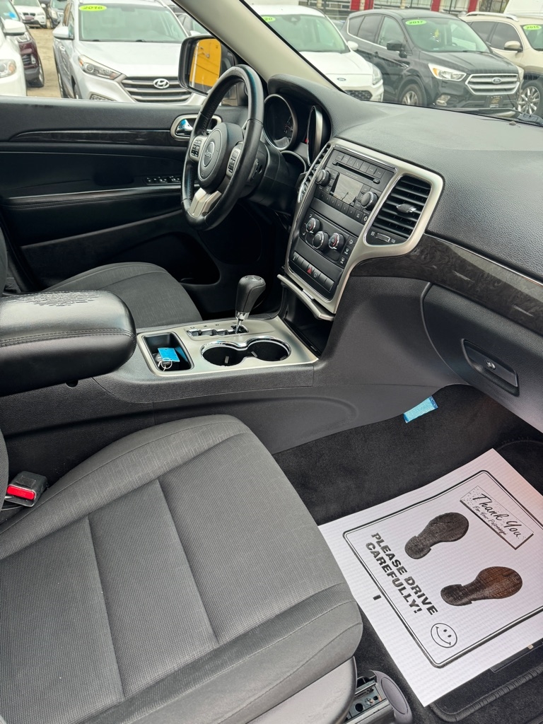 Jeep Grand Cherokee Laredo 4WD 2013