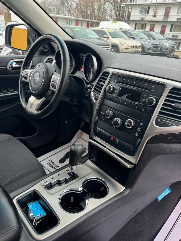 Jeep Grand Cherokee Laredo 4WD 2013