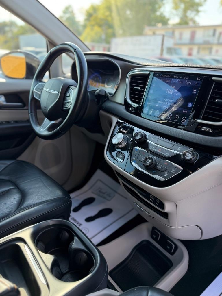 Chrysler Pacifica Touring-L 2017