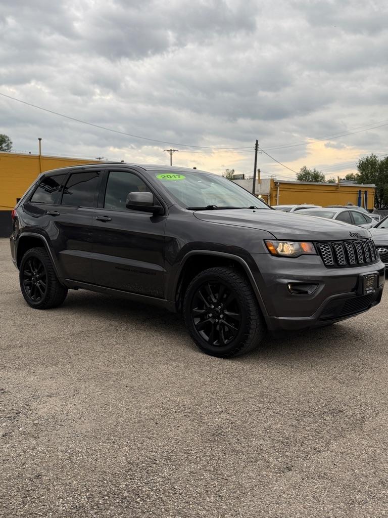 2017 Jeep Grand Cherokee Laredo 4WD