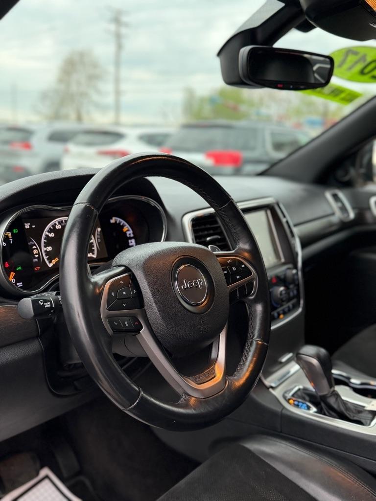 Jeep Grand Cherokee Laredo 4WD 2017