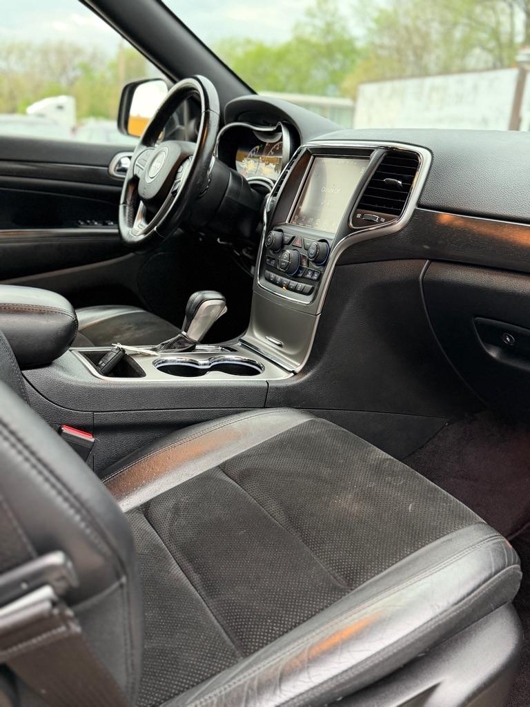 Jeep Grand Cherokee Laredo 4WD 2017