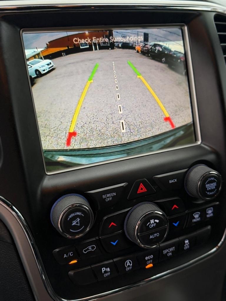 Jeep Grand Cherokee Laredo 4WD 2017