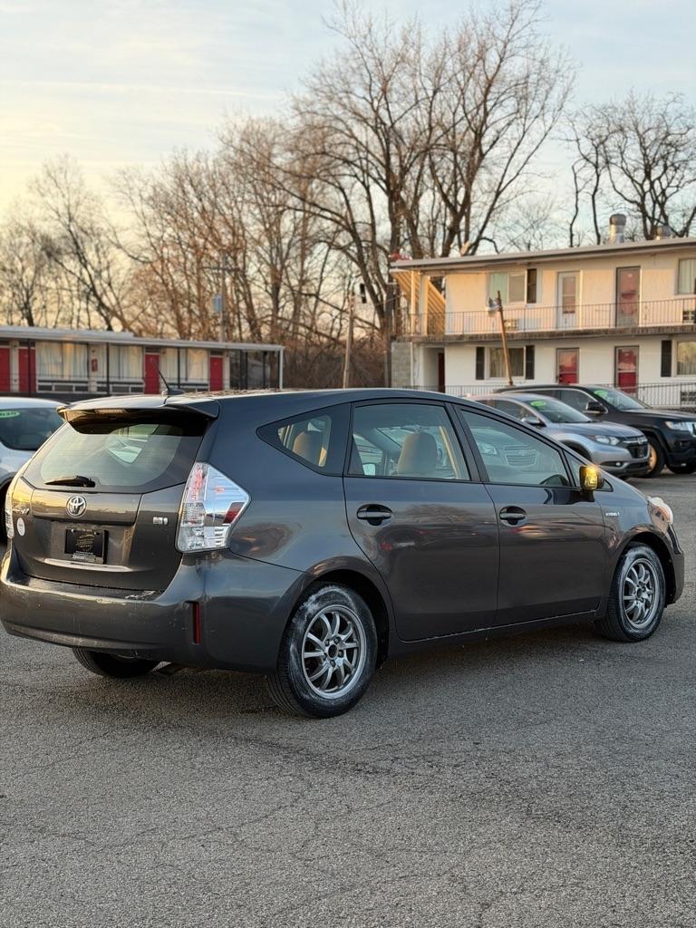 Toyota Prius V Three 2013