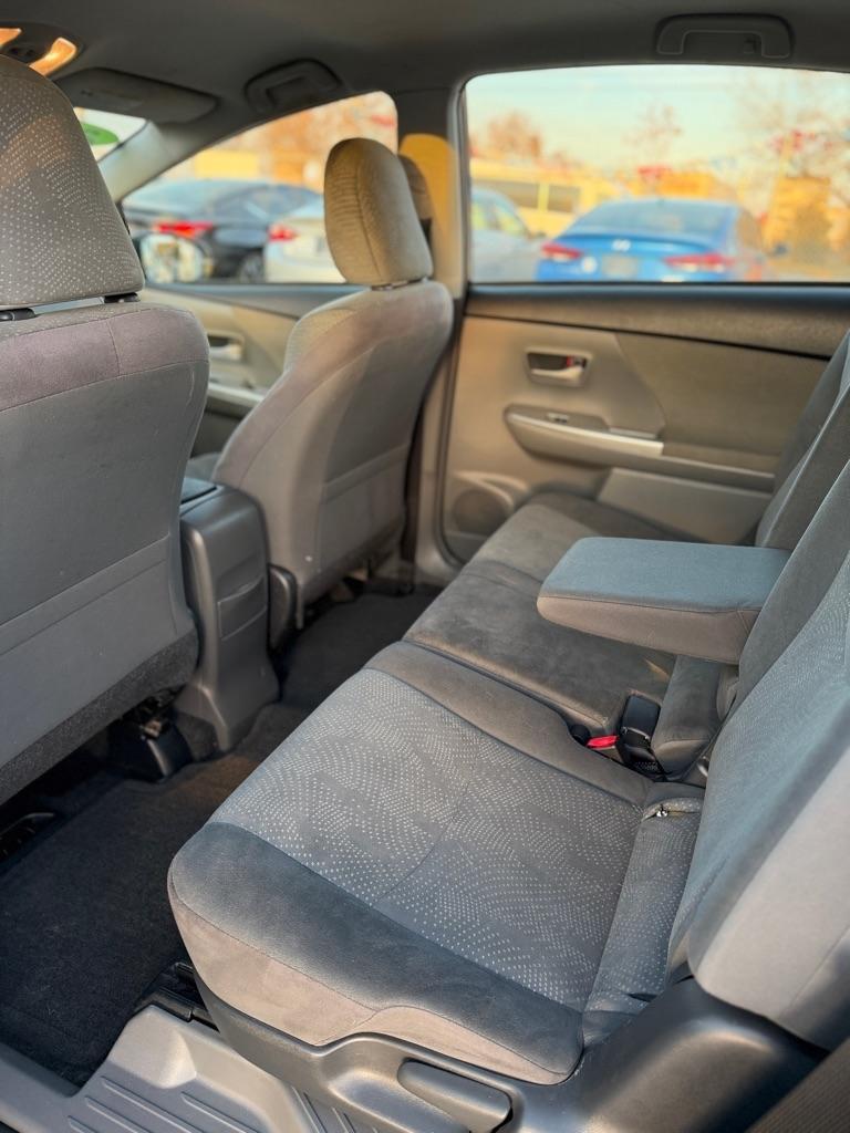 Toyota Prius V Three 2013