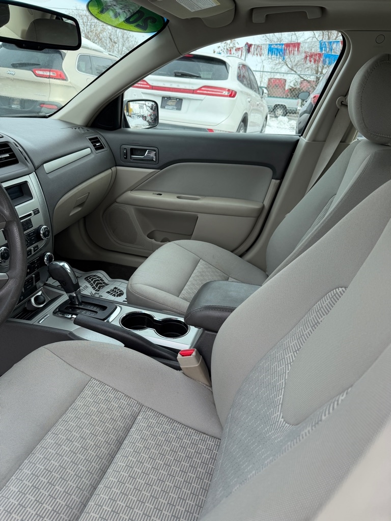 Ford Fusion I4 SE 2011