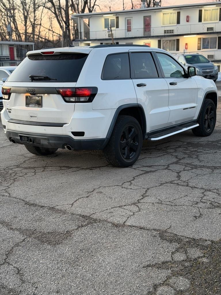 Jeep Grand Cherokee Overland 4WD 2012
