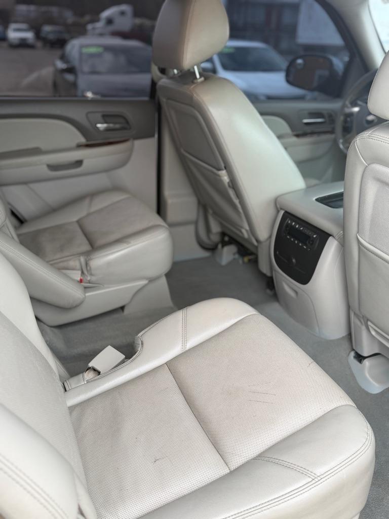 Chevrolet Tahoe LTZ 4WD 2010