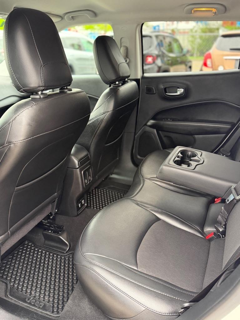 Jeep Compass Latitude FWD 2019