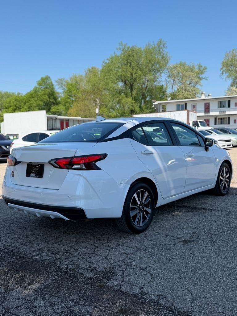 Nissan Versa SV 2022