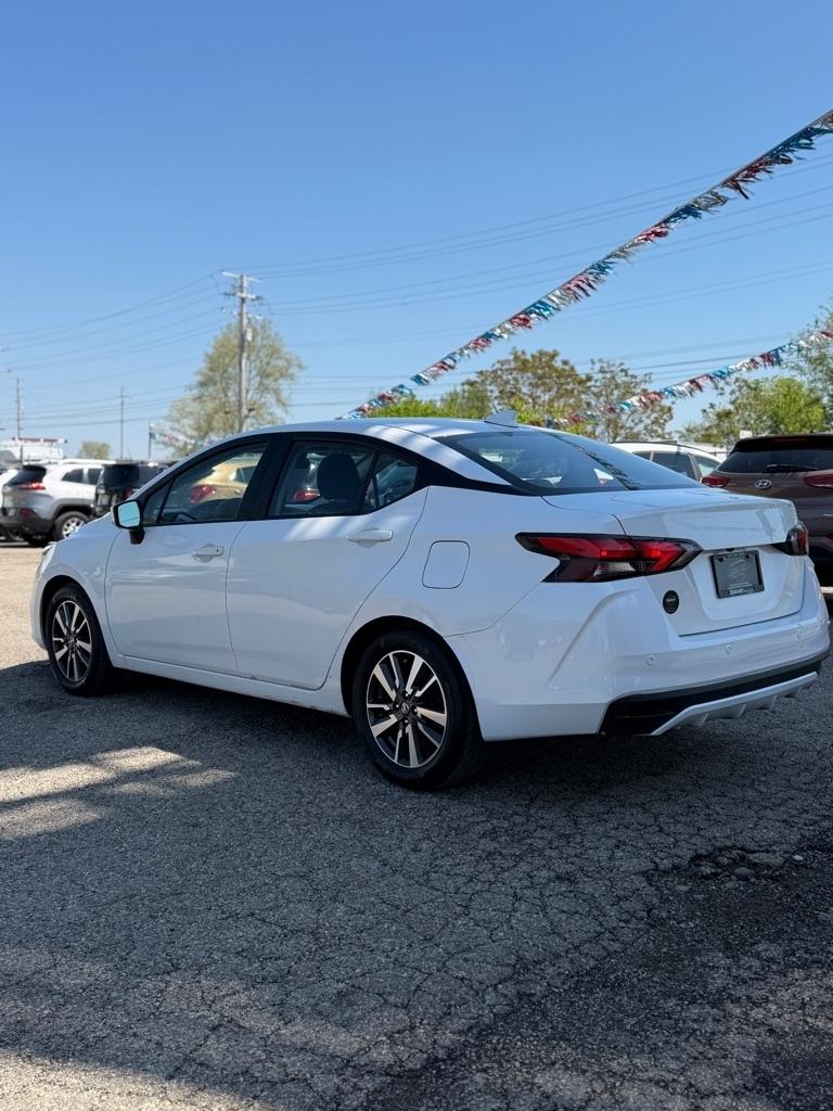 Nissan Versa SV 2022