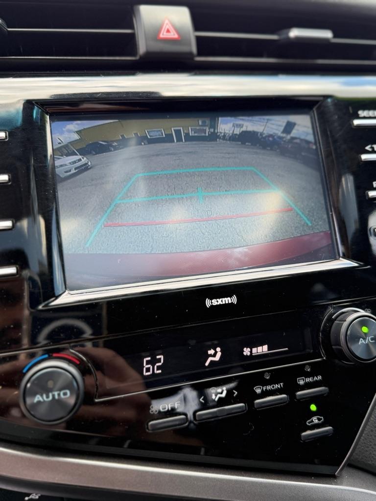 Toyota Camry SE 2020