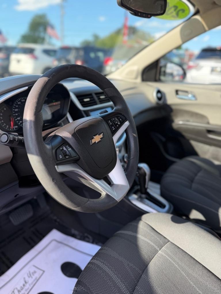 Chevrolet Sonic LT Auto Sedan 2017