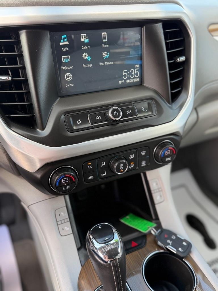 GMC Acadia SLE-2 FWD 2017
