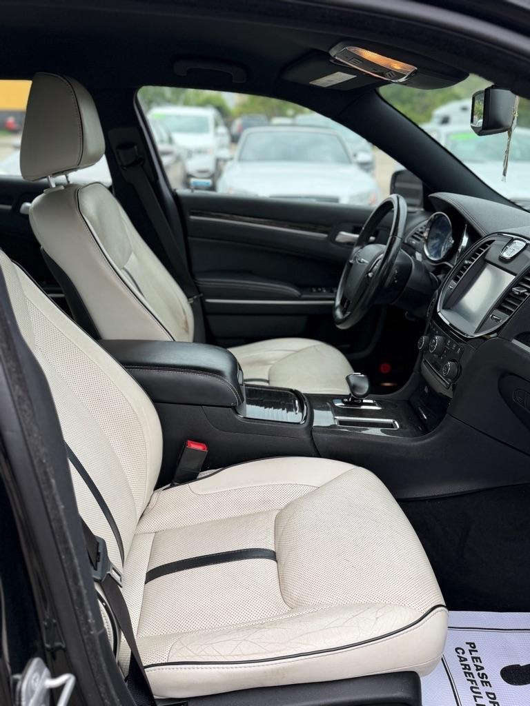 Chrysler 300 RWD 2014