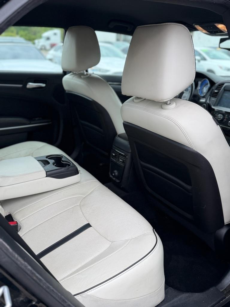 Chrysler 300 RWD 2014