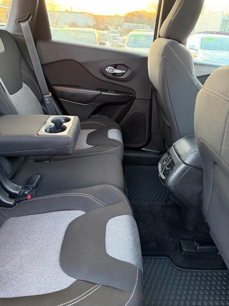 Jeep Cherokee Latitude 4WD 2014