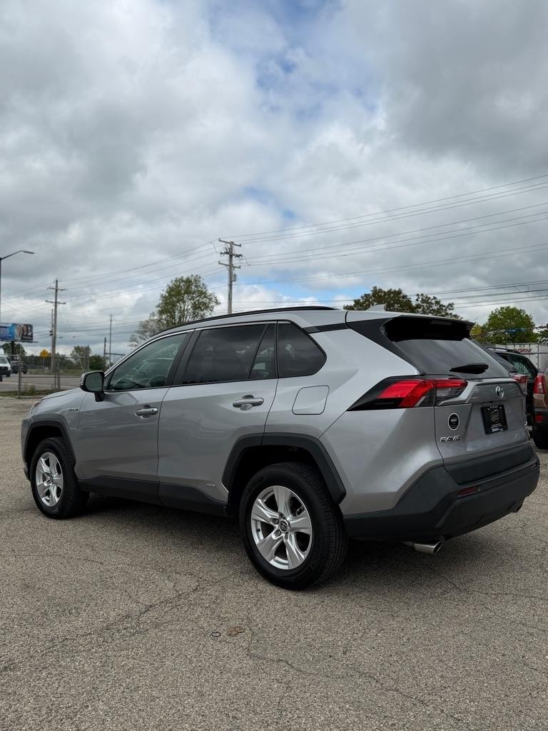 Toyota RAV4 Hybrid XLE 2021